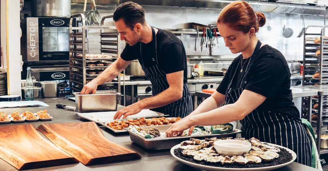 Bedrijfskleding horeca reinigen